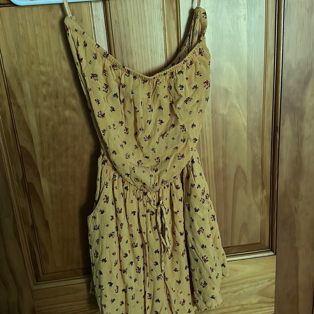 Hollister romper